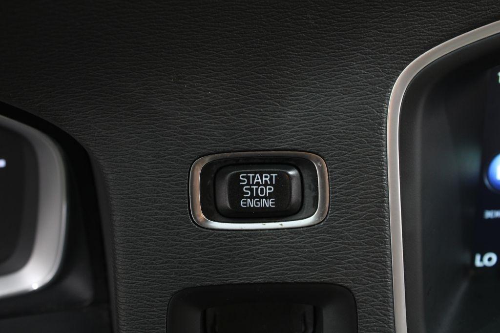 Volvo S60 photo 36