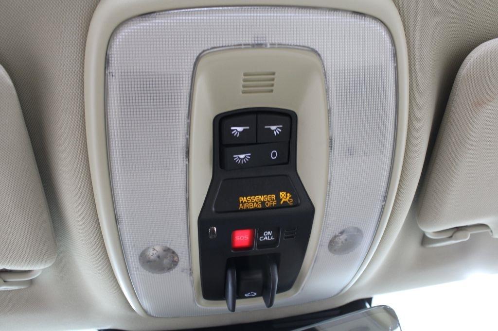 Volvo S60 photo 37