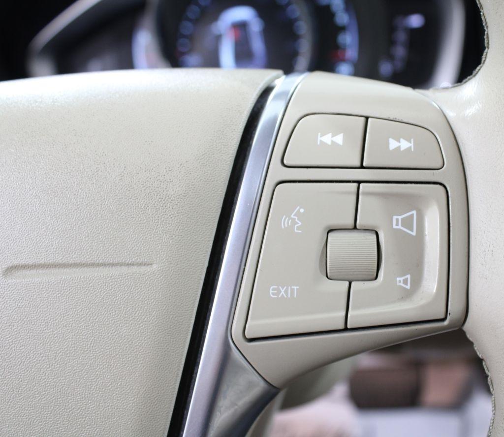 Volvo S60 photo 39