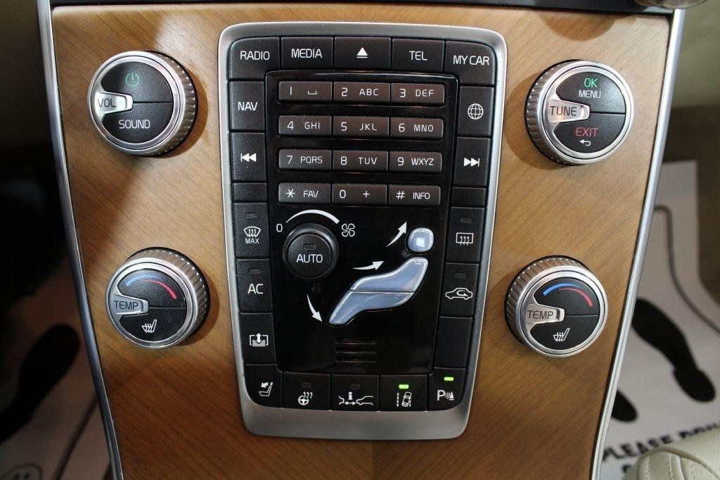 Volvo S60 photo 45