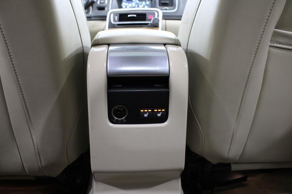 Volvo S60 photo 46