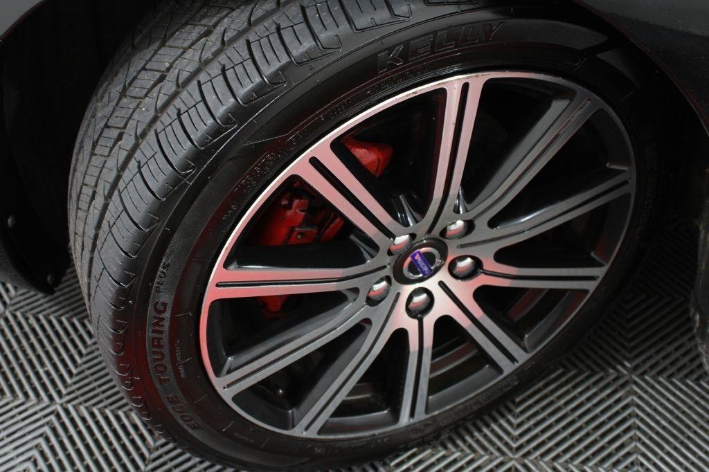 Volvo S60 photo 48