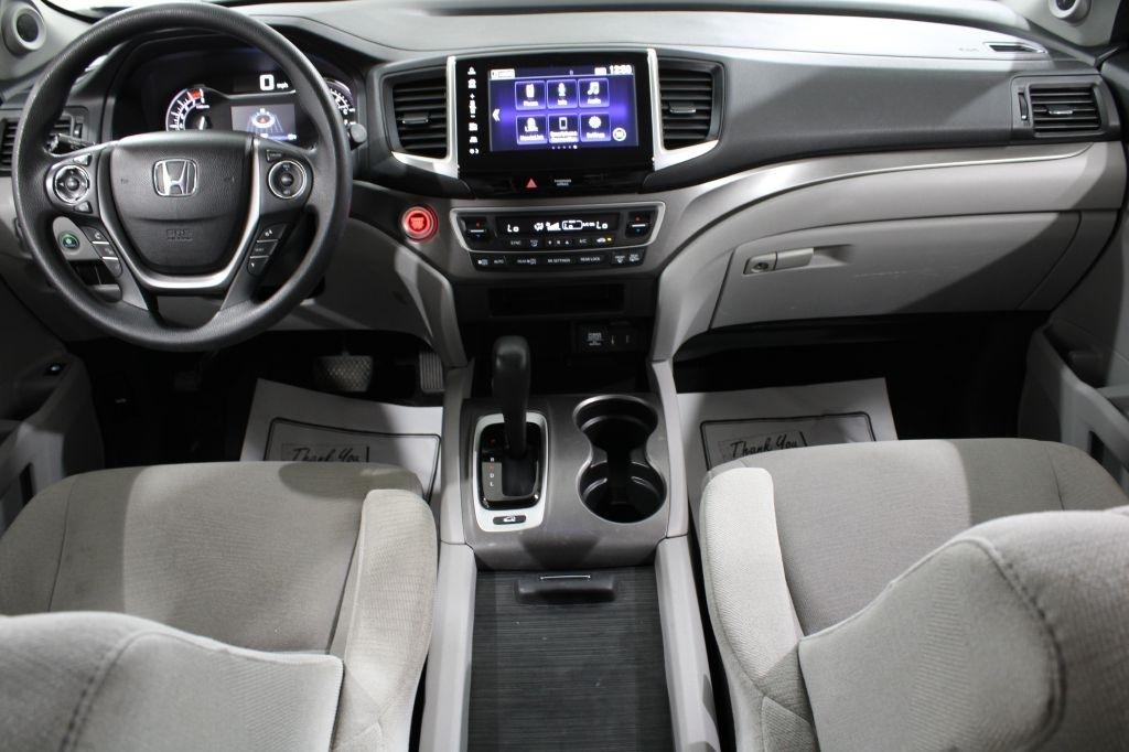 Honda Pilot photo 2