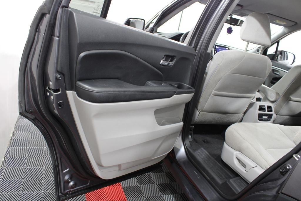 Honda Pilot photo 18