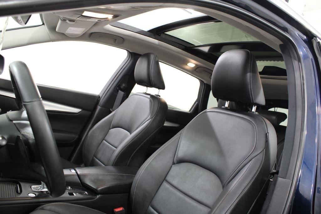 Infiniti QX50 photo 17