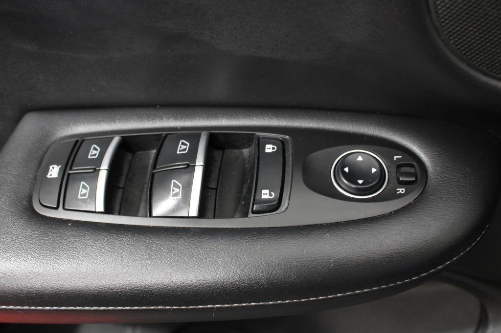 Infiniti QX50 photo 43