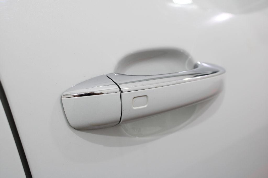Audi Q5 photo 8