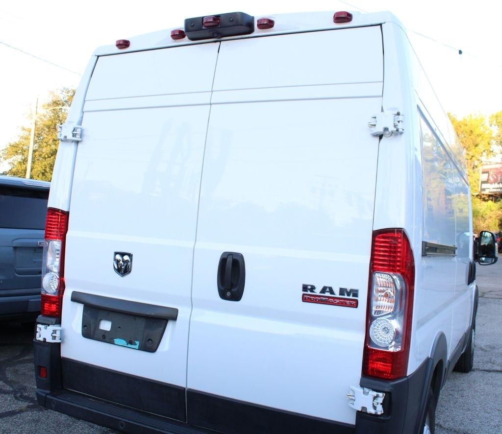 Ram ProMaster 1500 photo 3