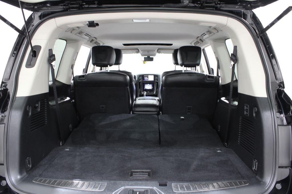 Infiniti QX80 photo 25