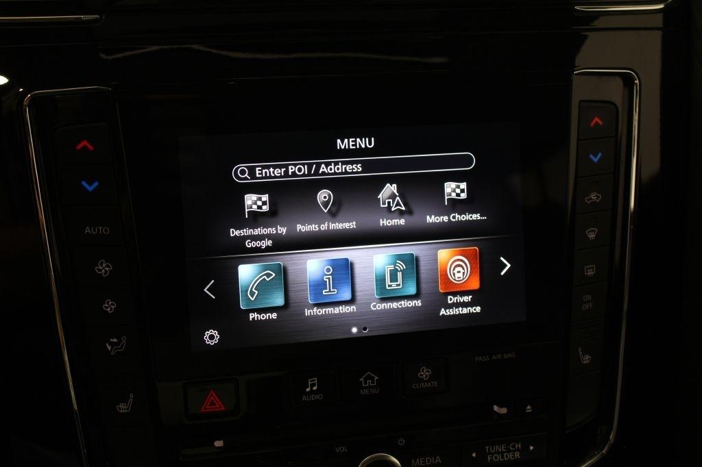 Infiniti QX80 photo 35