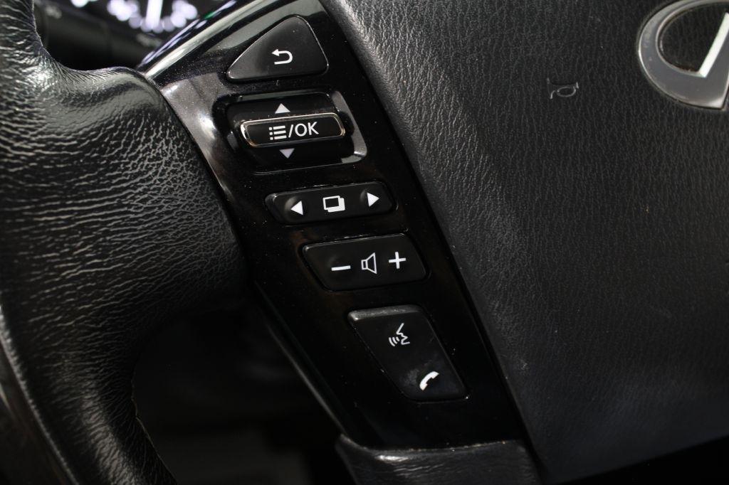 Infiniti QX80 photo 42