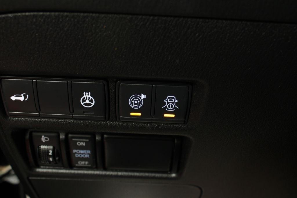 Infiniti QX80 photo 49