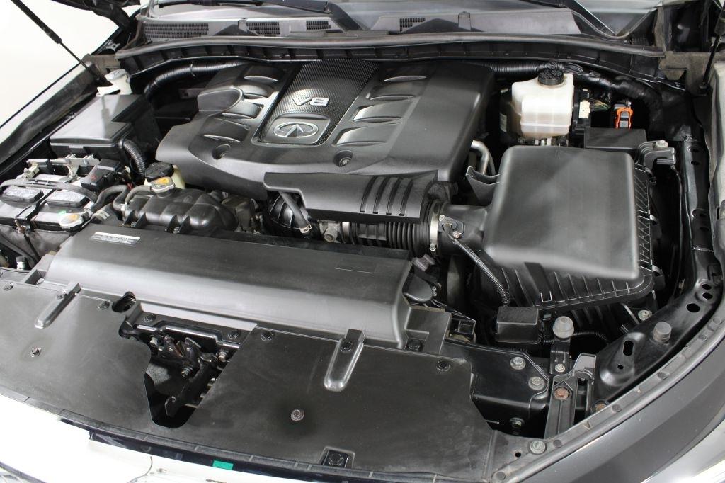 Infiniti QX80 photo 60