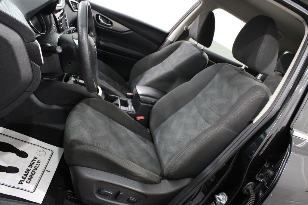 Nissan Rogue photo 13
