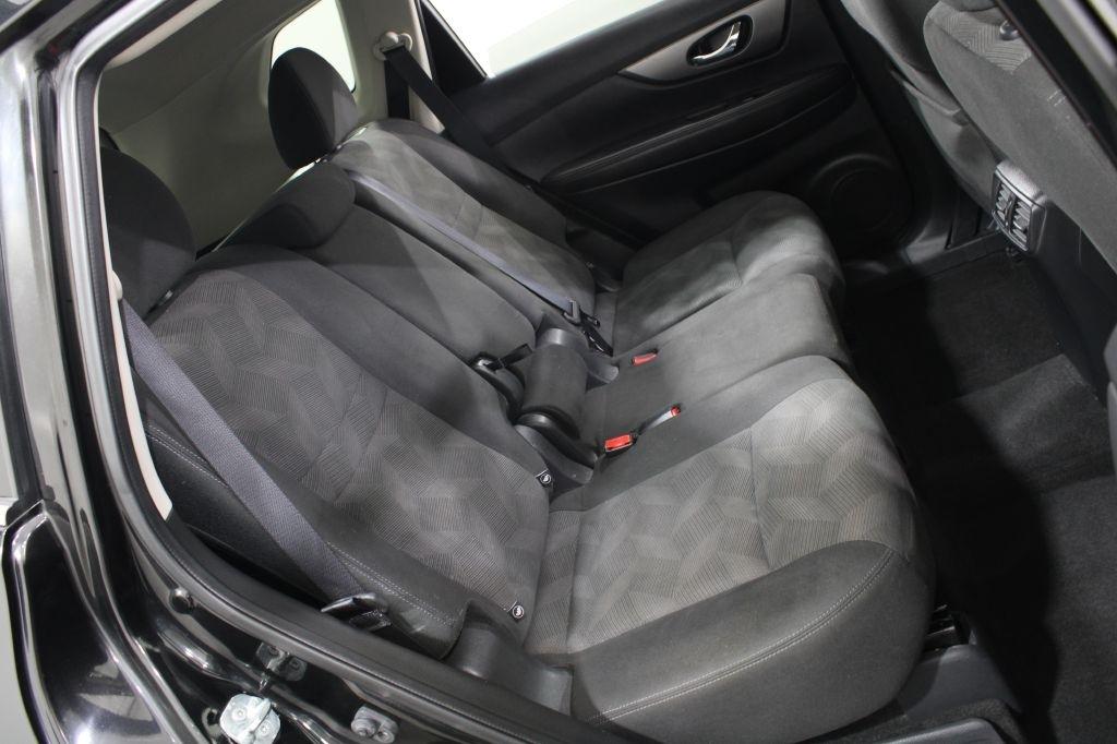 Nissan Rogue photo 17