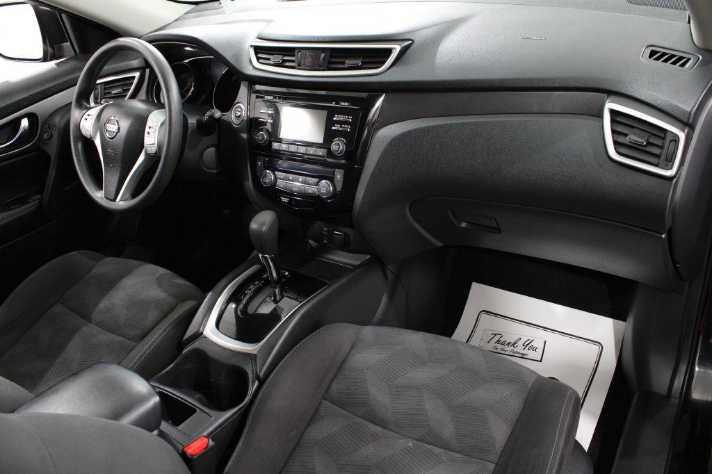 Nissan Rogue photo 21