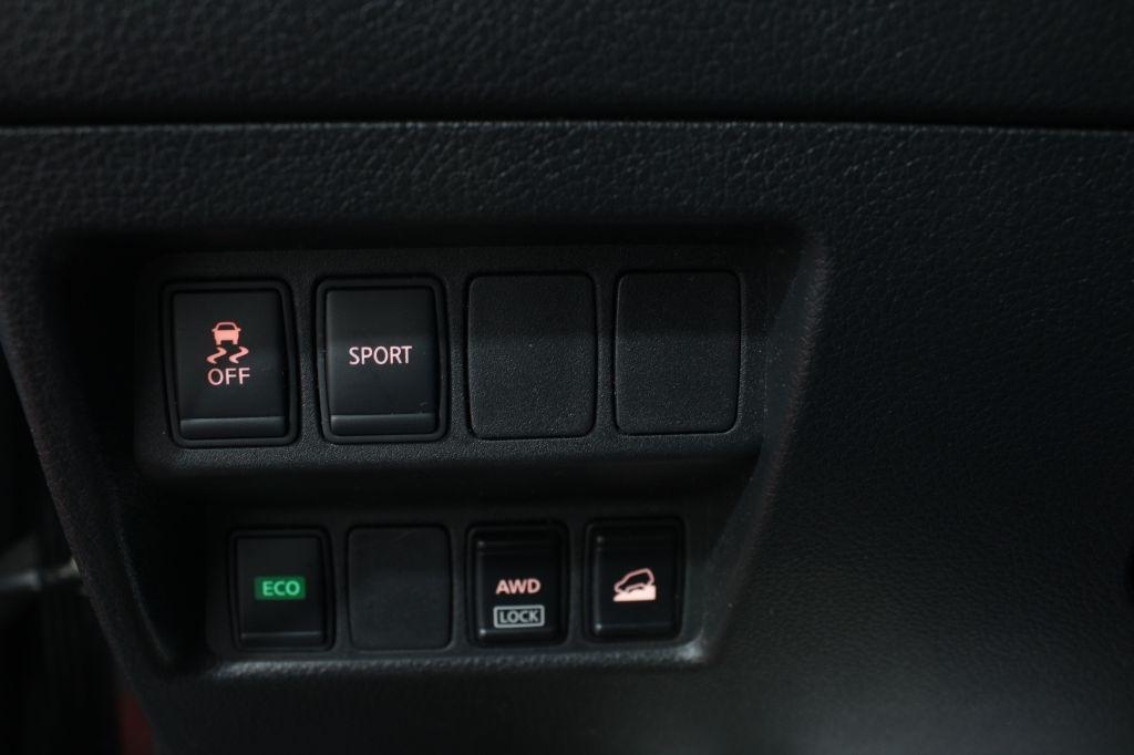 Nissan Rogue photo 22
