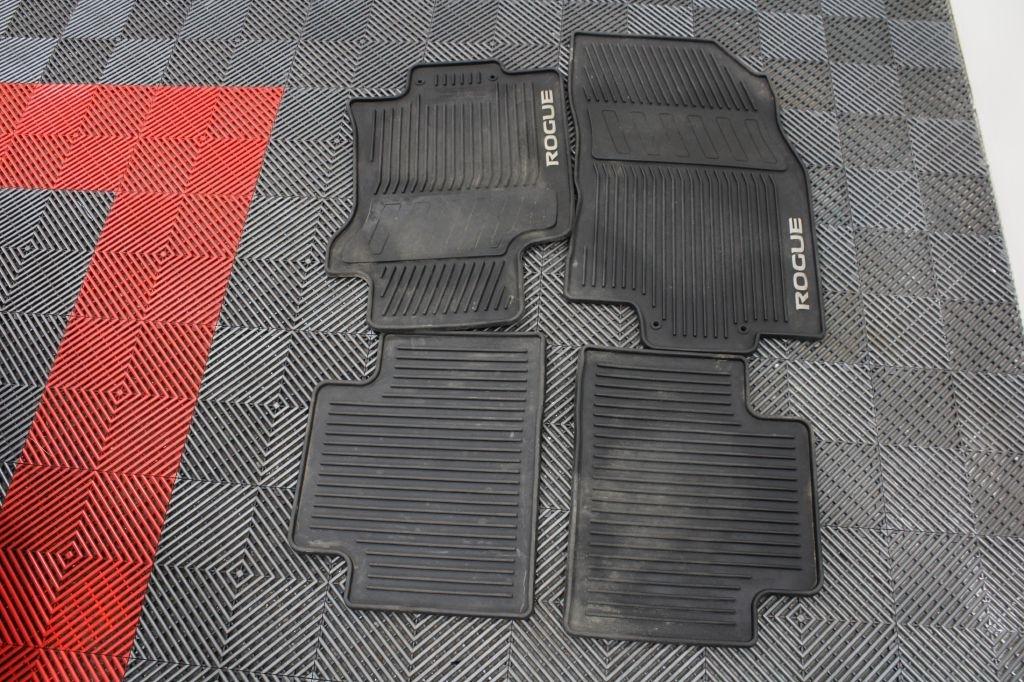Nissan Rogue photo 36