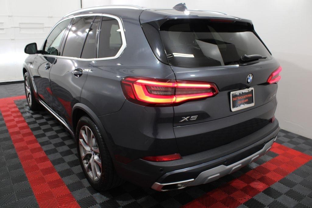 BMW X5 photo 5