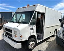 1997 Freightliner MT45 Chassis 
