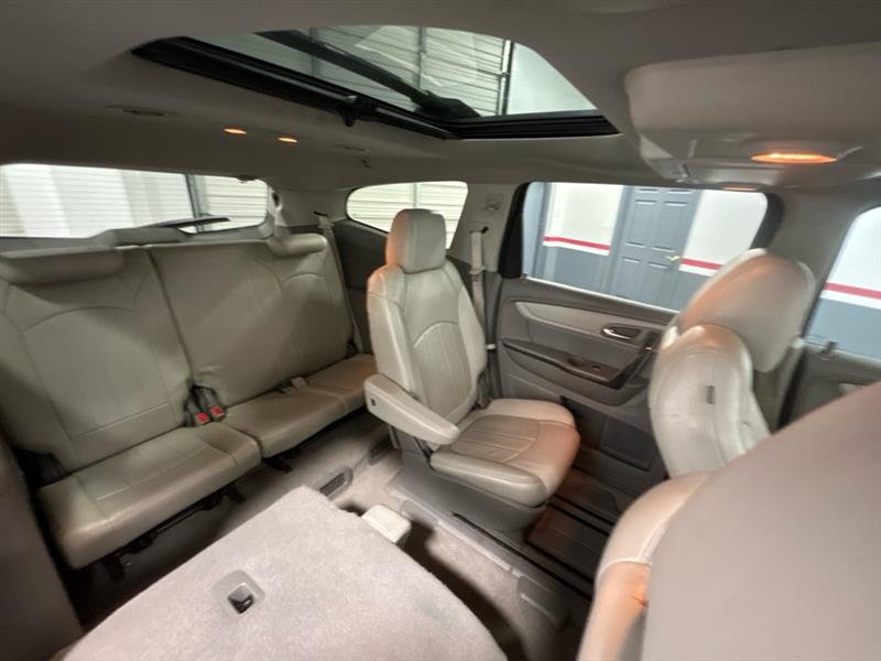 Chevrolet Traverse LTZ FWD 2013 Chevrolet Traverse LTZ FWD 2013