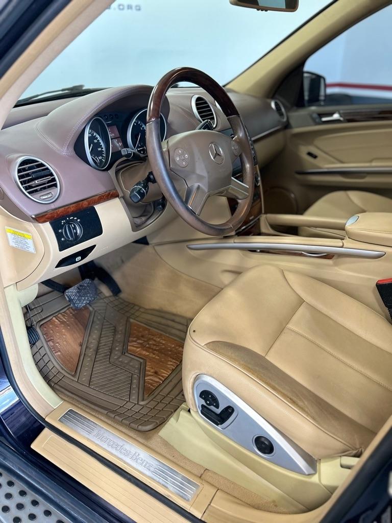 Mercedes-Benz GL-Class 4MATIC 4dr GL 450 2012