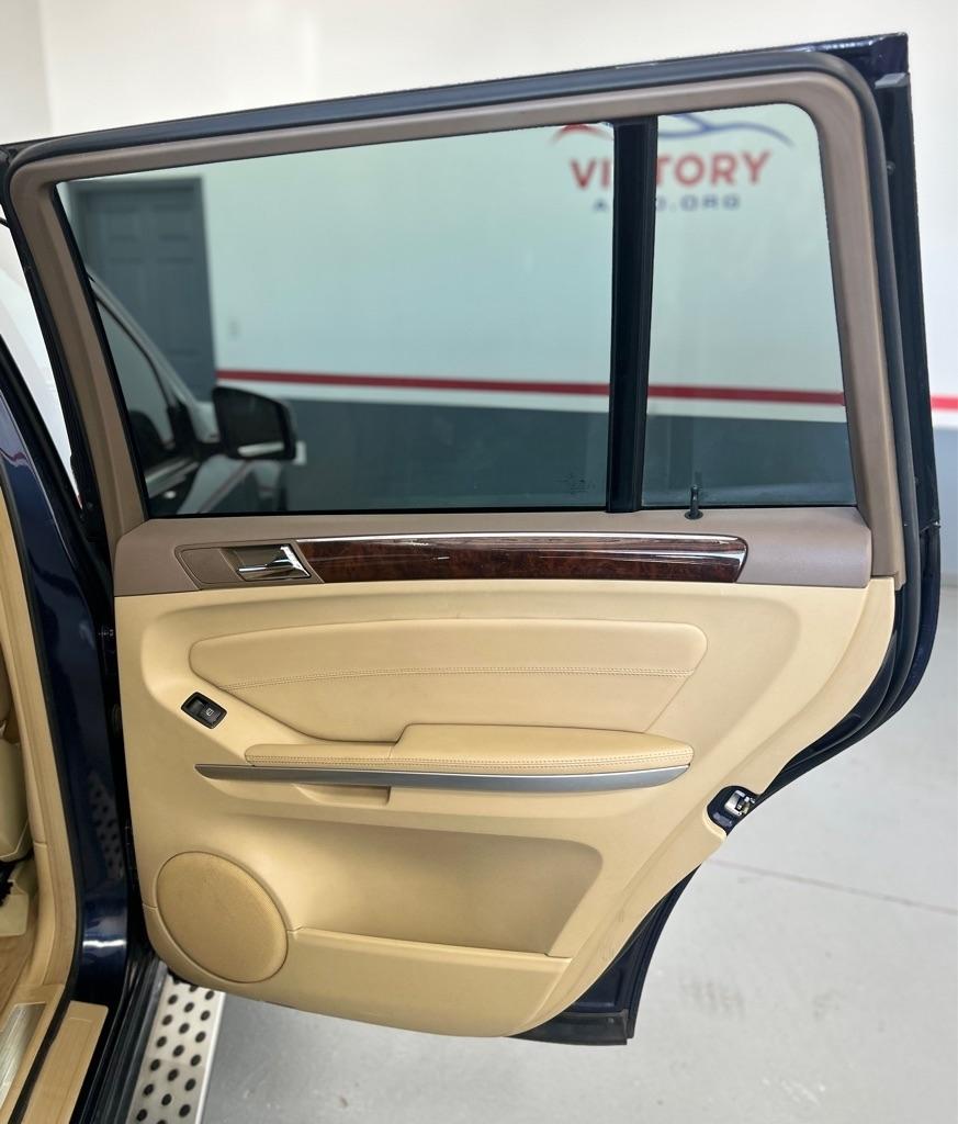 Mercedes-Benz GL-Class 4MATIC 4dr GL 450 2012