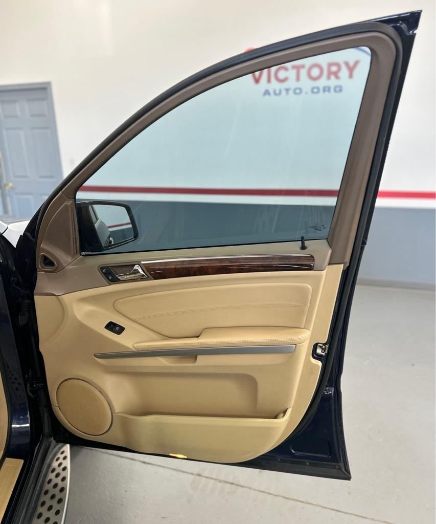 Mercedes-Benz GL-Class 4MATIC 4dr GL 450 2012
