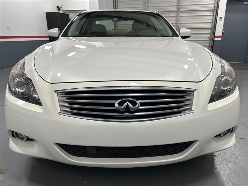Infiniti G Coupe G37x AWD 2011 Infiniti G Coupe G37x AWD 2011