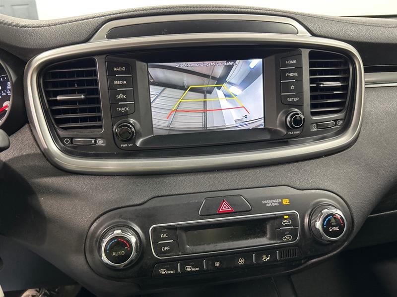 Kia Sorento LX V6 2WD 2019 Kia Sorento LX V6 2WD 2019