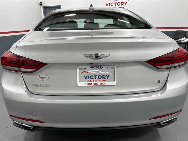 Hyundai Genesis 3.8L 2016 Hyundai Genesis 3.8L 2016