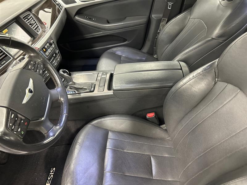 Hyundai Genesis 3.8L 2016 Hyundai Genesis 3.8L 2016
