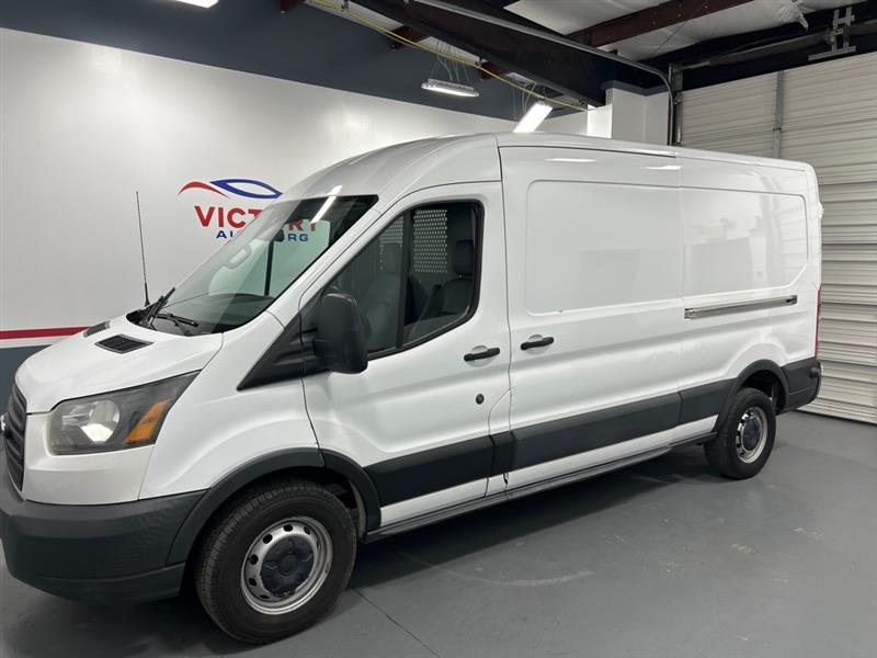Ford Transit 350 Van Med. Roof w/Dual Sliding 148-in. WB 2017 Ford Transit 350 Van Med. Roof w/Dual Sliding 148-in. WB 2017