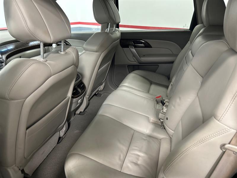 Acura MDX 6-Spd AT w/Tech Package 2012