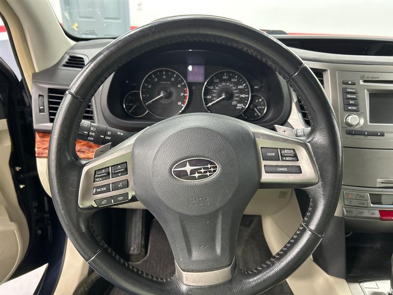 Subaru Outback 3.6R Limited 2012