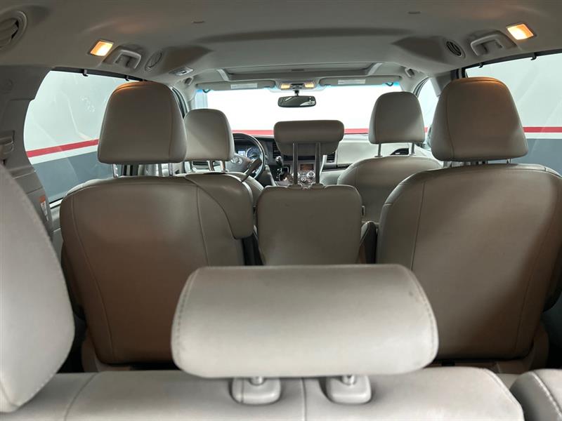 Toyota Sienna XLE FWD 8-Passenger V6 2015