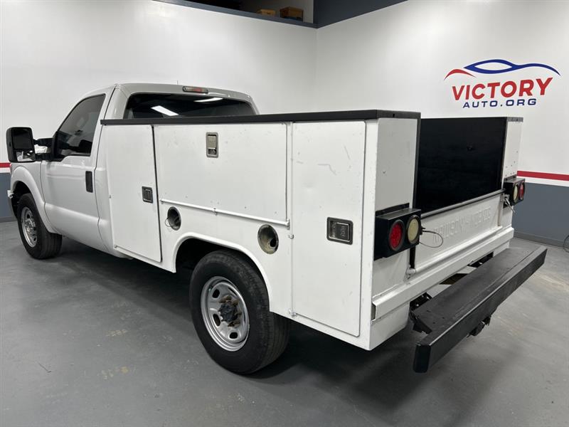 Ford F-250 SD XL 2WD 2011