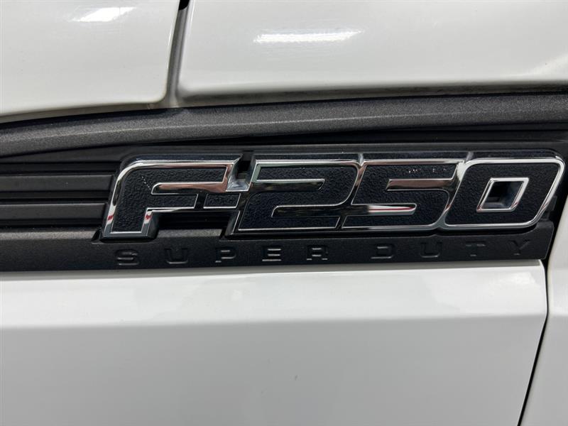 Ford F-250 SD XL 2WD 2011