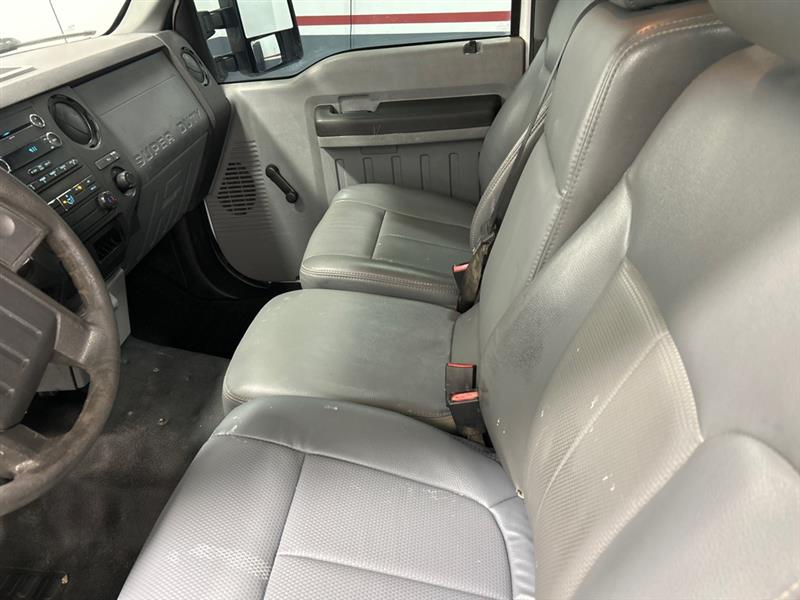 Ford F-250 SD XL 2WD 2011