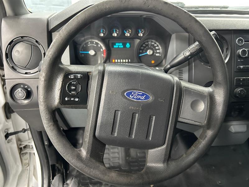 Ford F-250 SD XL 2WD 2011