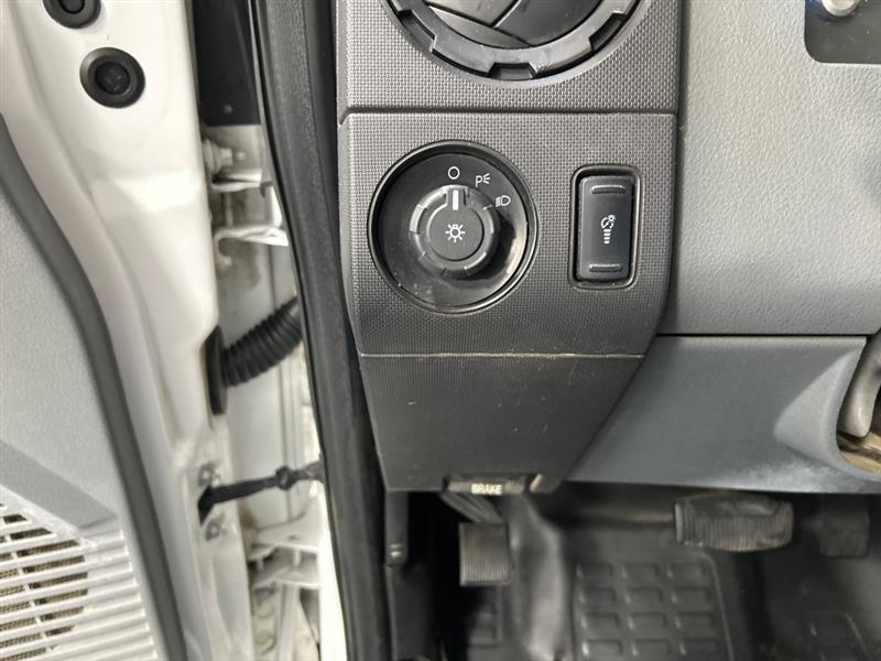 Ford F-250 SD XL 2WD 2011