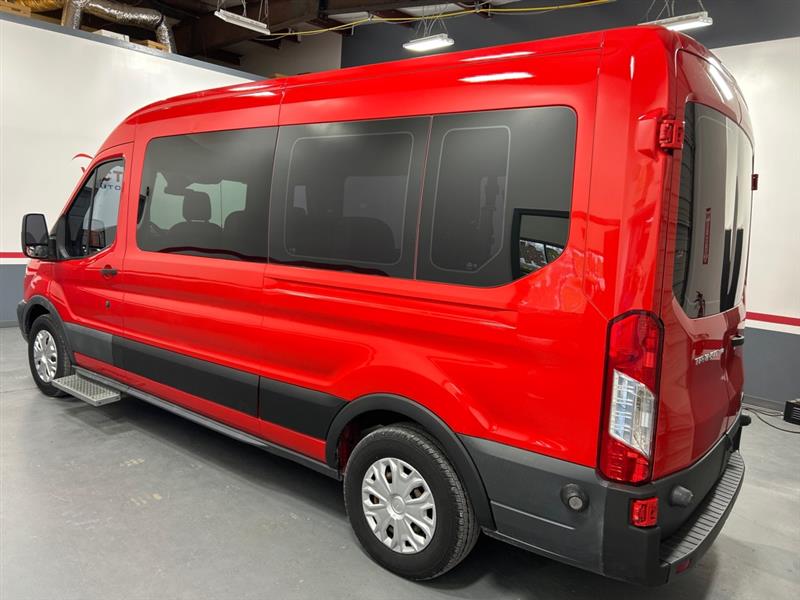 Ford Transit 350 Wagon Med. Roof XL w/Sliding Pass. 148-in. WB 2016