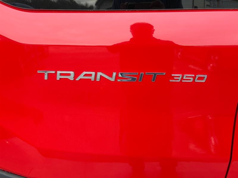 Ford Transit 350 Wagon Med. Roof XL w/Sliding Pass. 148-in. WB 2016