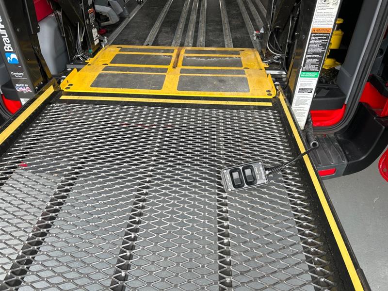 Ford Transit 350 Wagon Med. Roof XL w/Sliding Pass. 148-in. WB 2016