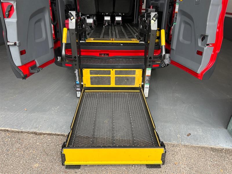 Ford Transit 350 Wagon Med. Roof XL w/Sliding Pass. 148-in. WB 2016