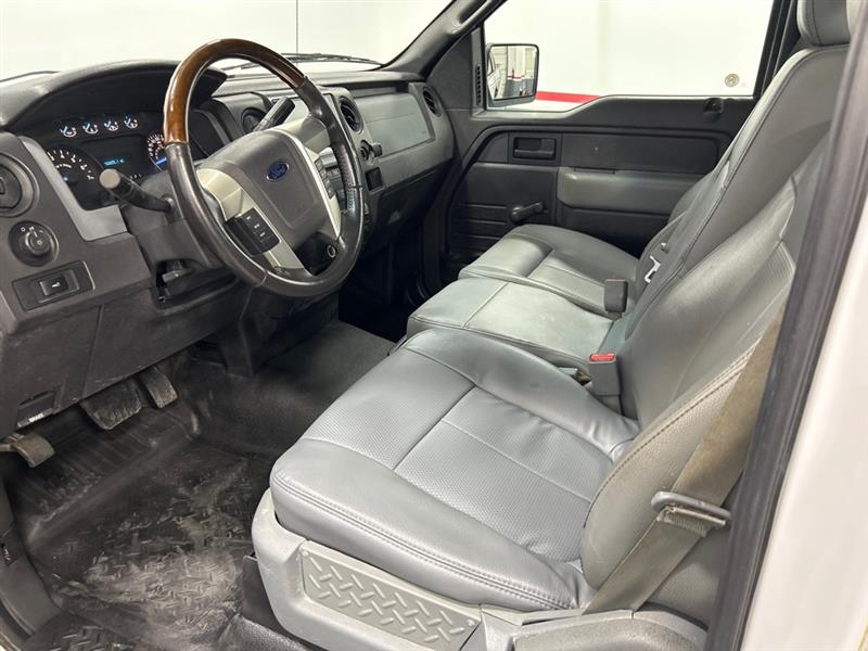 Ford F-150 XL 8-ft. Bed 2WD 2011