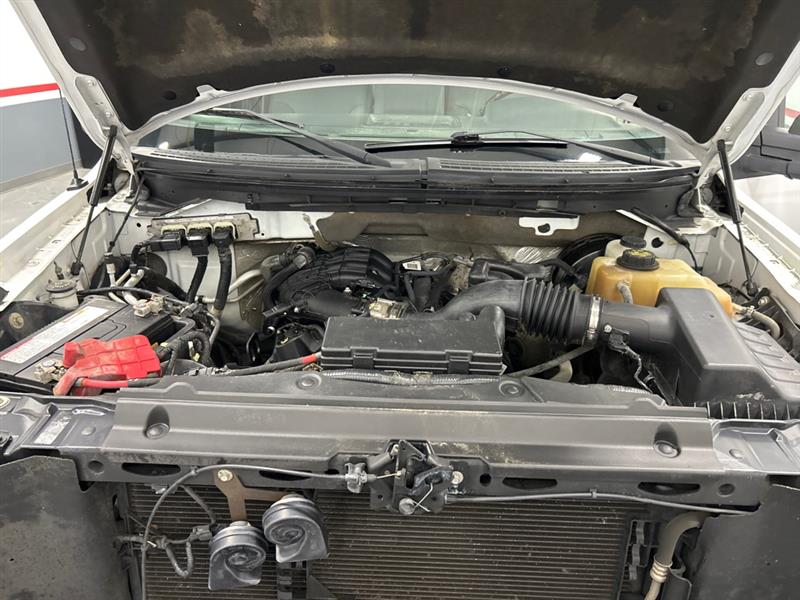 Ford F-150 XL 8-ft. Bed 2WD 2011