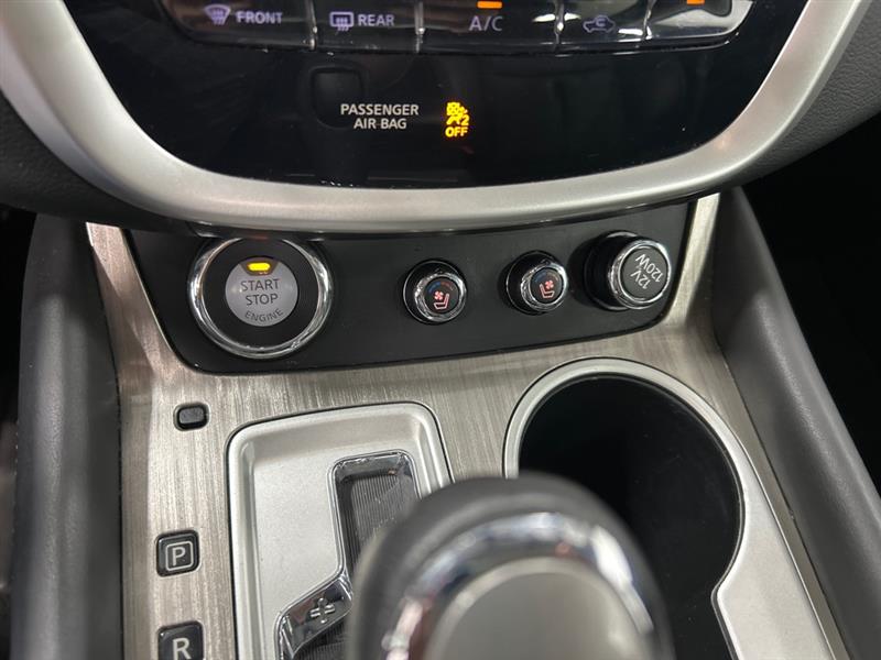 Nissan Murano S 2015