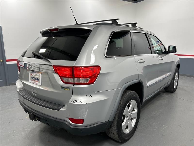 Jeep Grand Cherokee Laredo 4WD 2011
