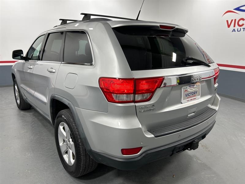 Jeep Grand Cherokee Laredo 4WD 2011